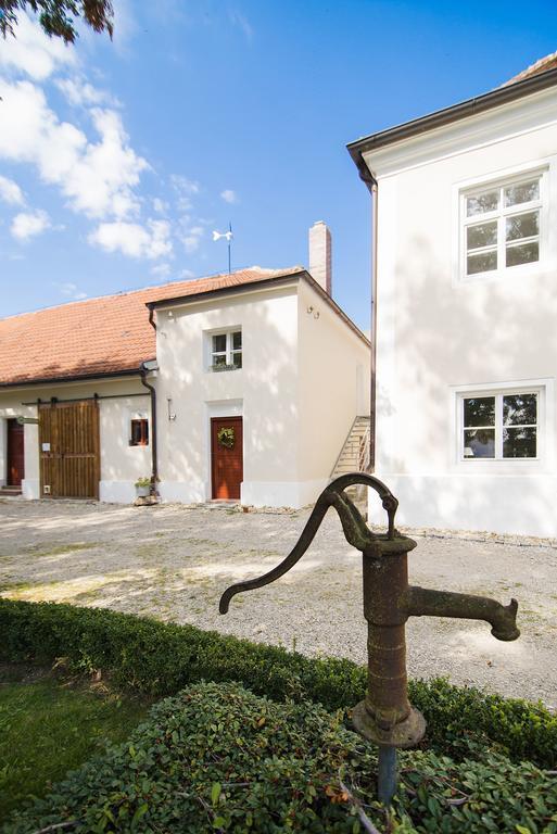 Historischer Pfarrhof Niederleierndorf Langquaid Номер фото